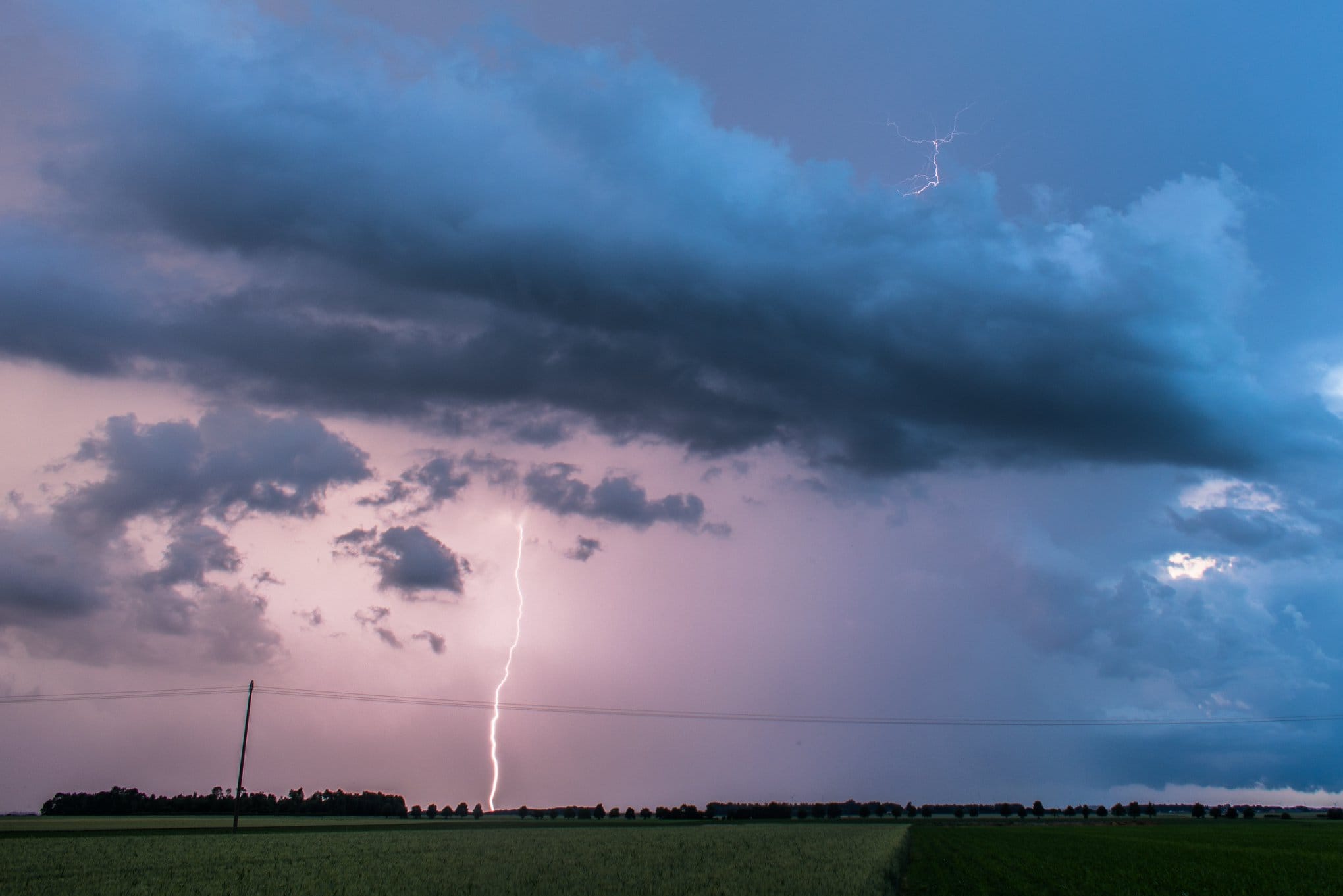 Orages stationnaires prenant vies autour de chez moi - 06/06/2018 21:00 - AD Photos