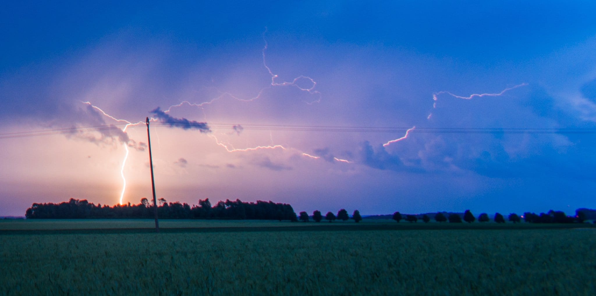 Orages stationnaires prenant vies autour de chez moi - 06/06/2018 21:00 - AD Photos