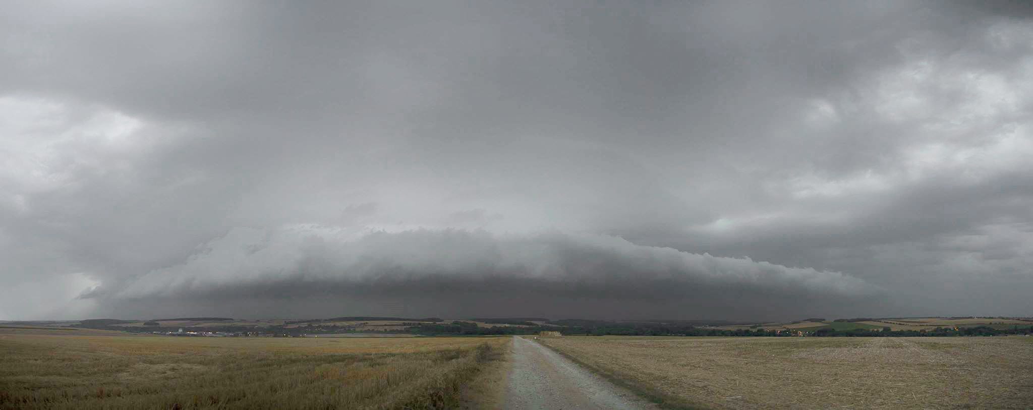 Arcus à Thennes au Sud Est d'Amiens - 07/08/2018 21:15 - Thomas Rossi