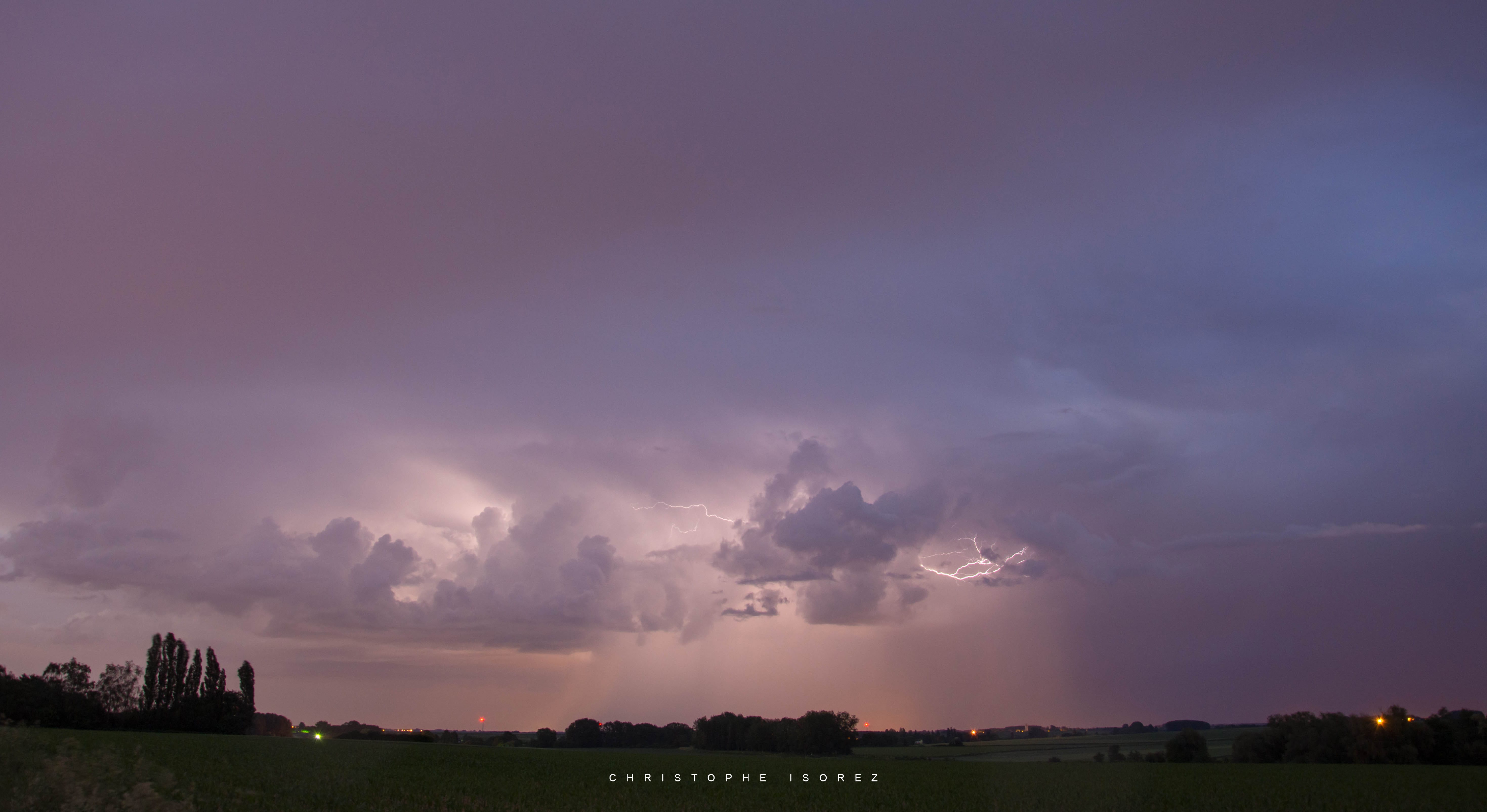 Orage à côté de Valenciennes, magnifique intranuageux - 27/05/2018 23:00 - christophe isorez