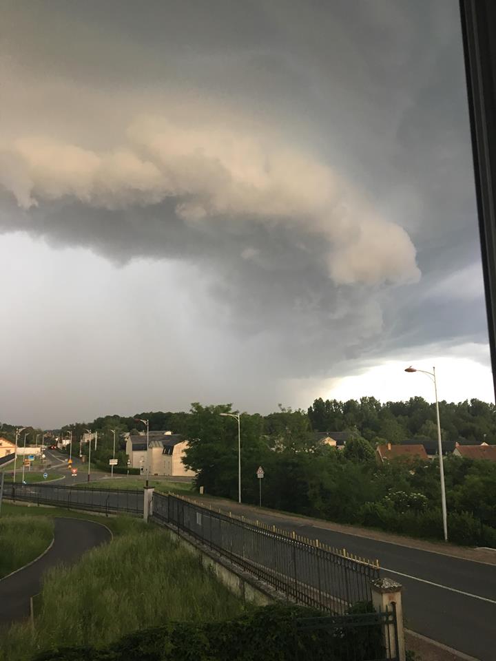 Arrivée d'un arcus en provenance de Laon dans l'Aisne - 28/05/2018 20:39 - Rabiya Bezzaz