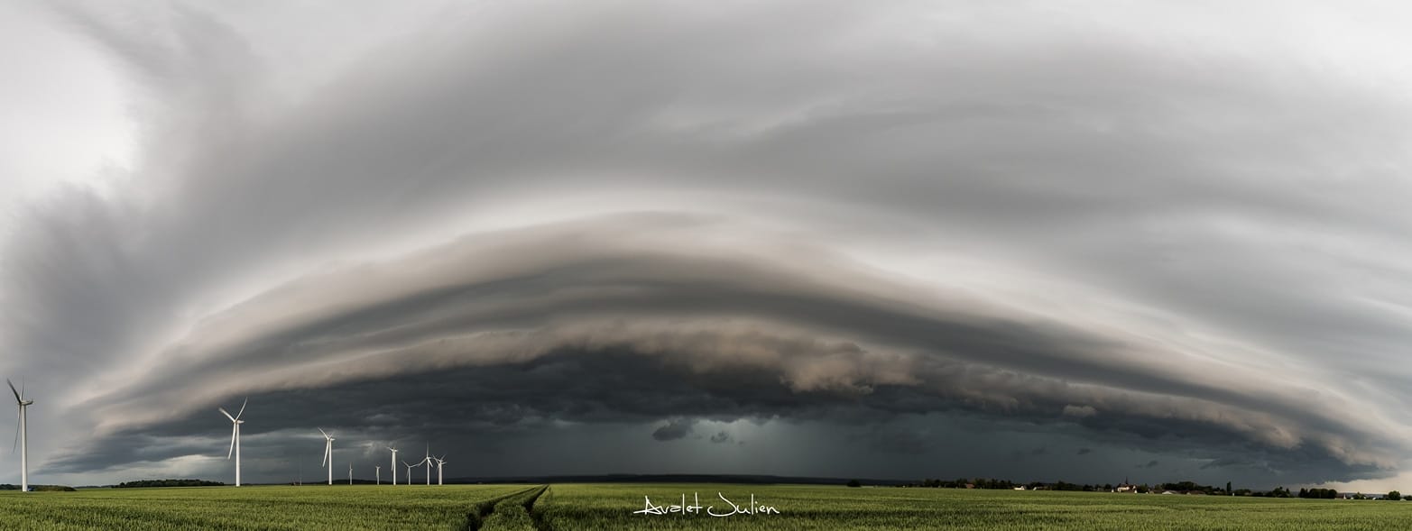 Hier nous étions dans le Kansas ! Ah non au temps pour moi nous étions simplement en plaine Picardes ! - 28/05/2018 18:00 - Julien Avalet photographies