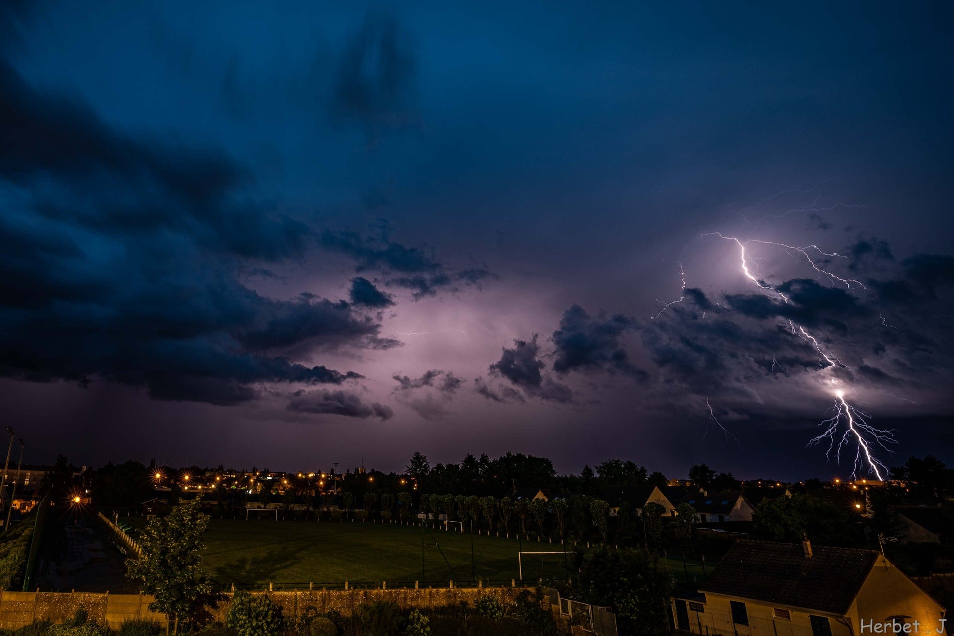 Abbeville (Somme) dans le nuit du 28/29 Juin - 29/06/2021 01:00 - Jacques Herbet