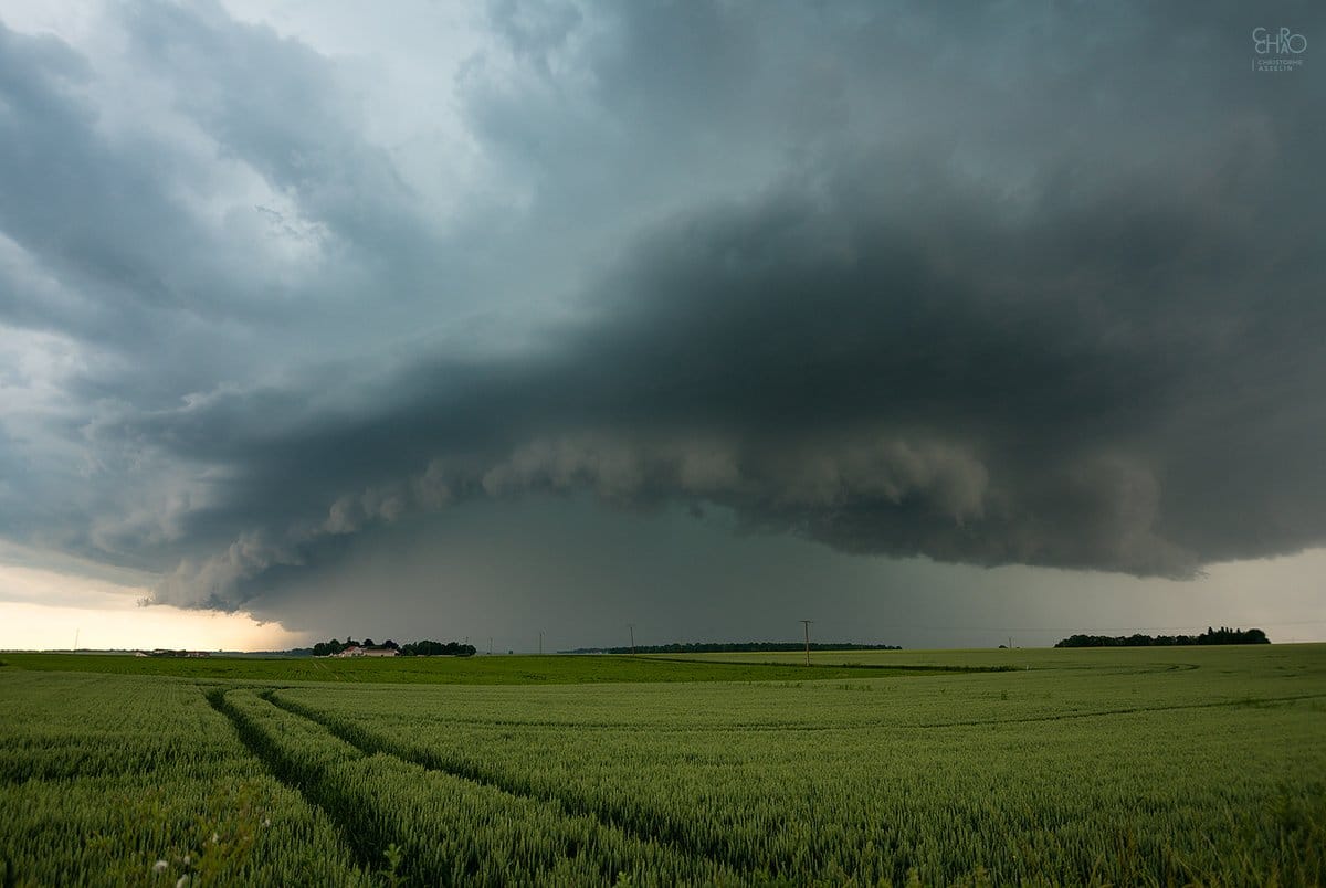 Orage en renforcement sur la Seine-et-Marne dans l'après-midi du 4 Juin 2019. - 04/06/2019 18:00 - Christophe ASSELIN