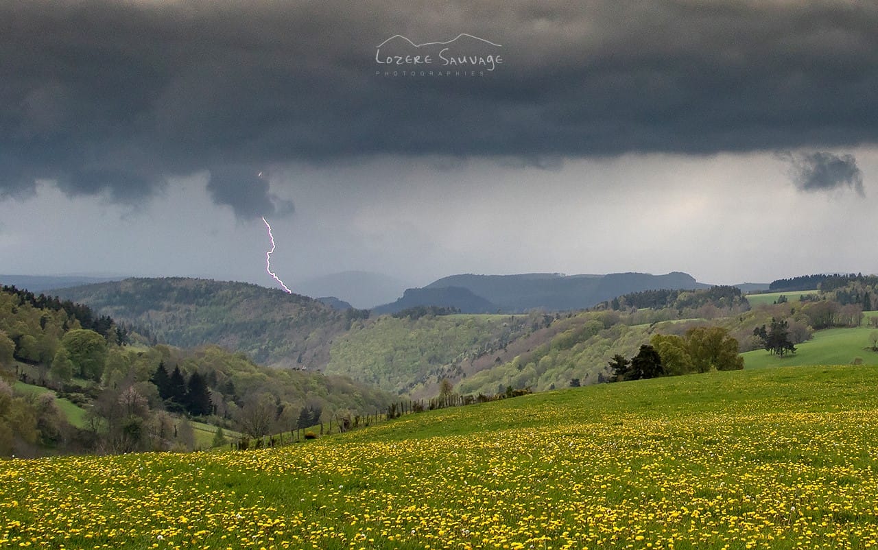 Orage en Lozère dans l'après-midi entre 12h et 14h. - 12/05/2017 13:00 - Benoit COLLOMB