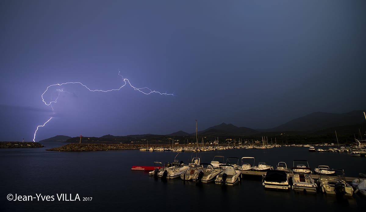 photo prise deouis le port d'Argelès sur Mer (66) le 23/07/2017 - 23/07/2017 20:36 - jean-yves villa