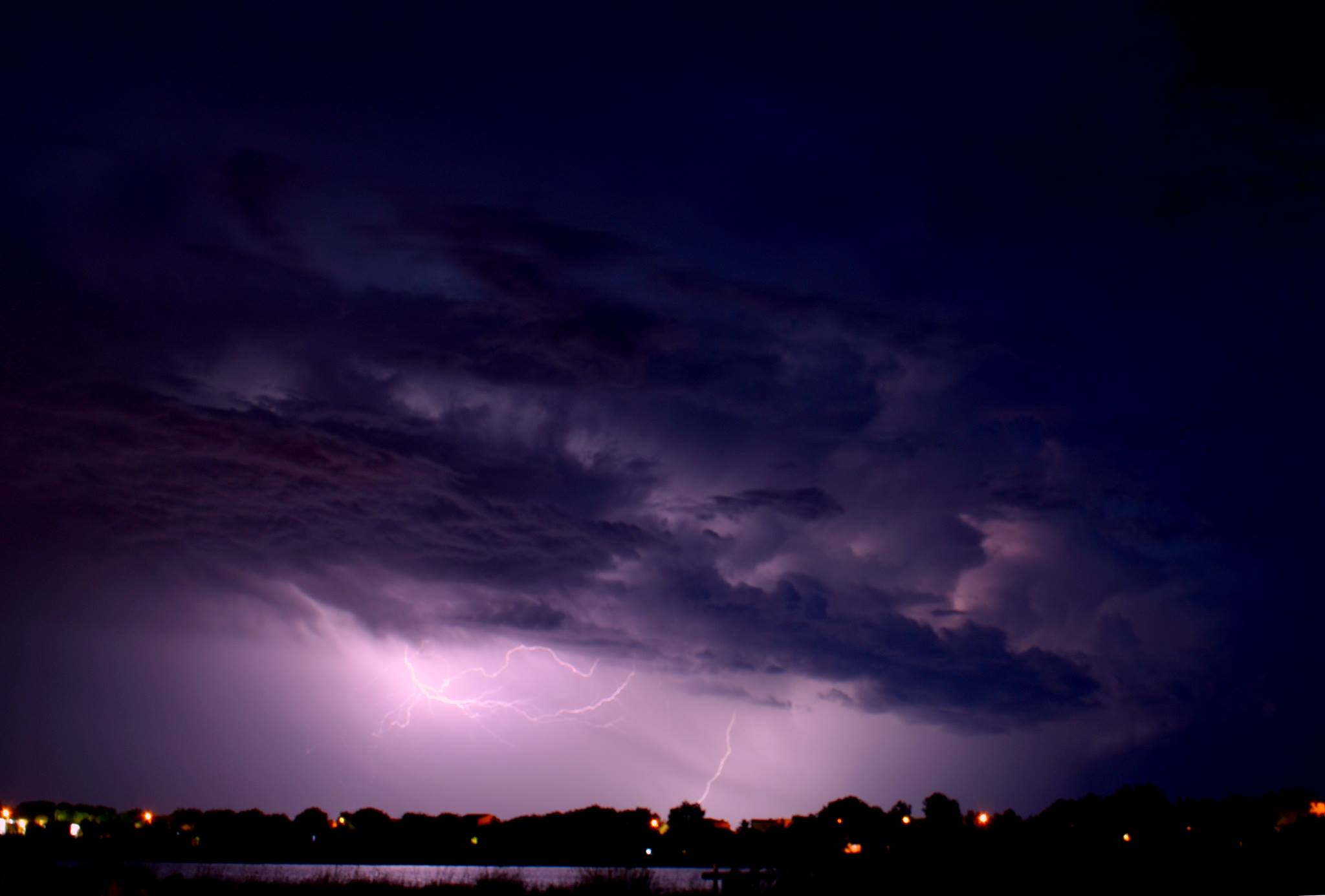 Orages aux alentours de 21h à Carnon dans l'Hérault - 27/06/2017 21:00 - Yohan RICHARD