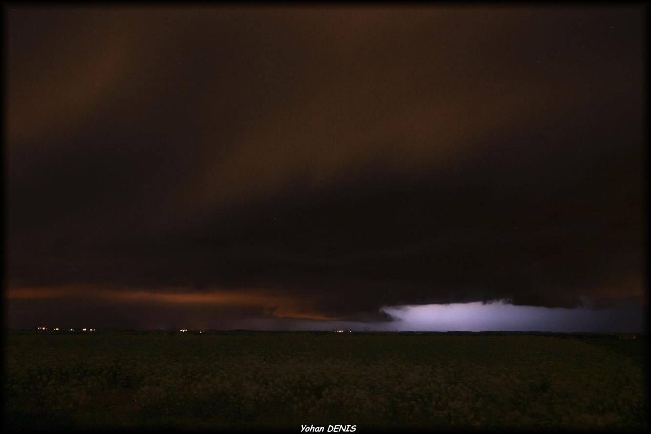 Gros orage qui est remonté de la Meuse jusque sur le Nord Meurthe-et-Moselle. - 18/05/2017 22:00 - Yohann DENIS