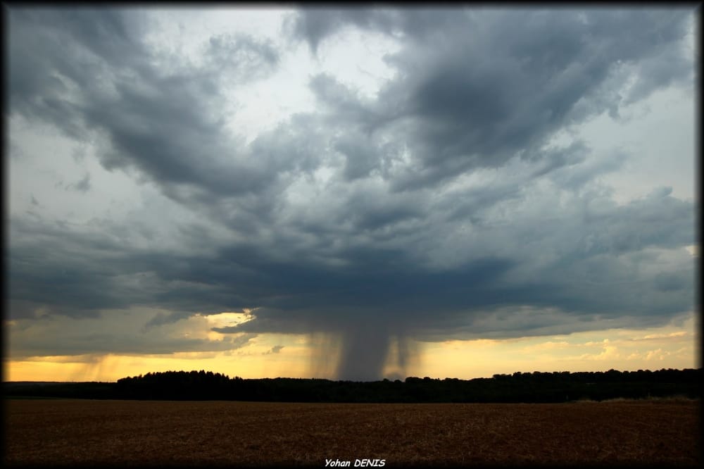 Rafale descendante sur le secteur de Cutry (54). - 27/08/2016 21:00 - Yohan DENIS