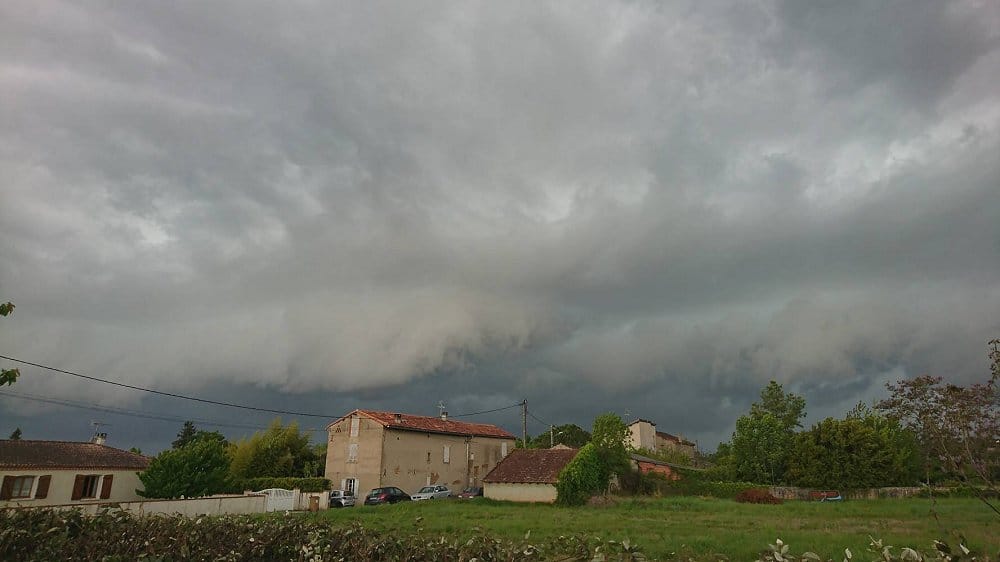 Orage fort à Lescure-d'Albigeois (81). - 30/11/-0001 00:00 - Thibault ALBI