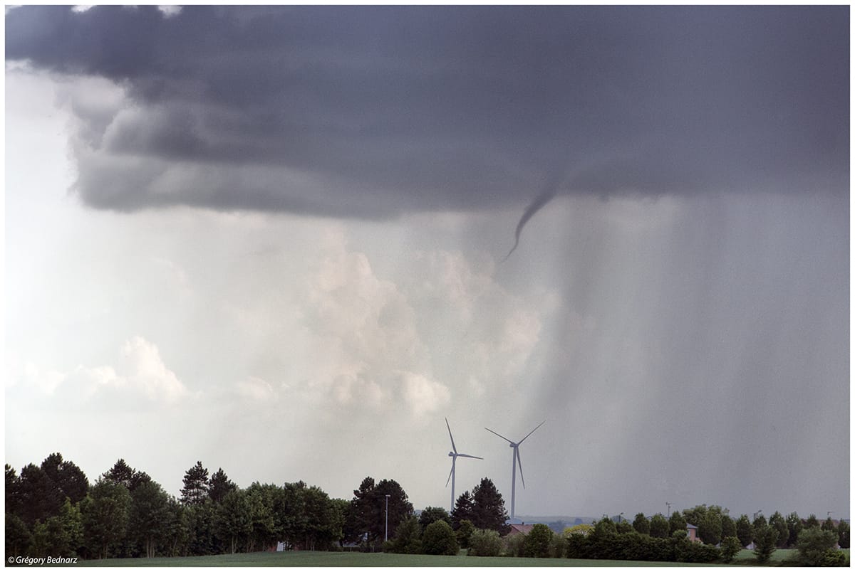 Tuba photographié à proximité de Cambrai. Photo prise depuis la commune de Fontaine Notre Dame. - 21/05/2018 19:00 - GREGORY BEDNARZ