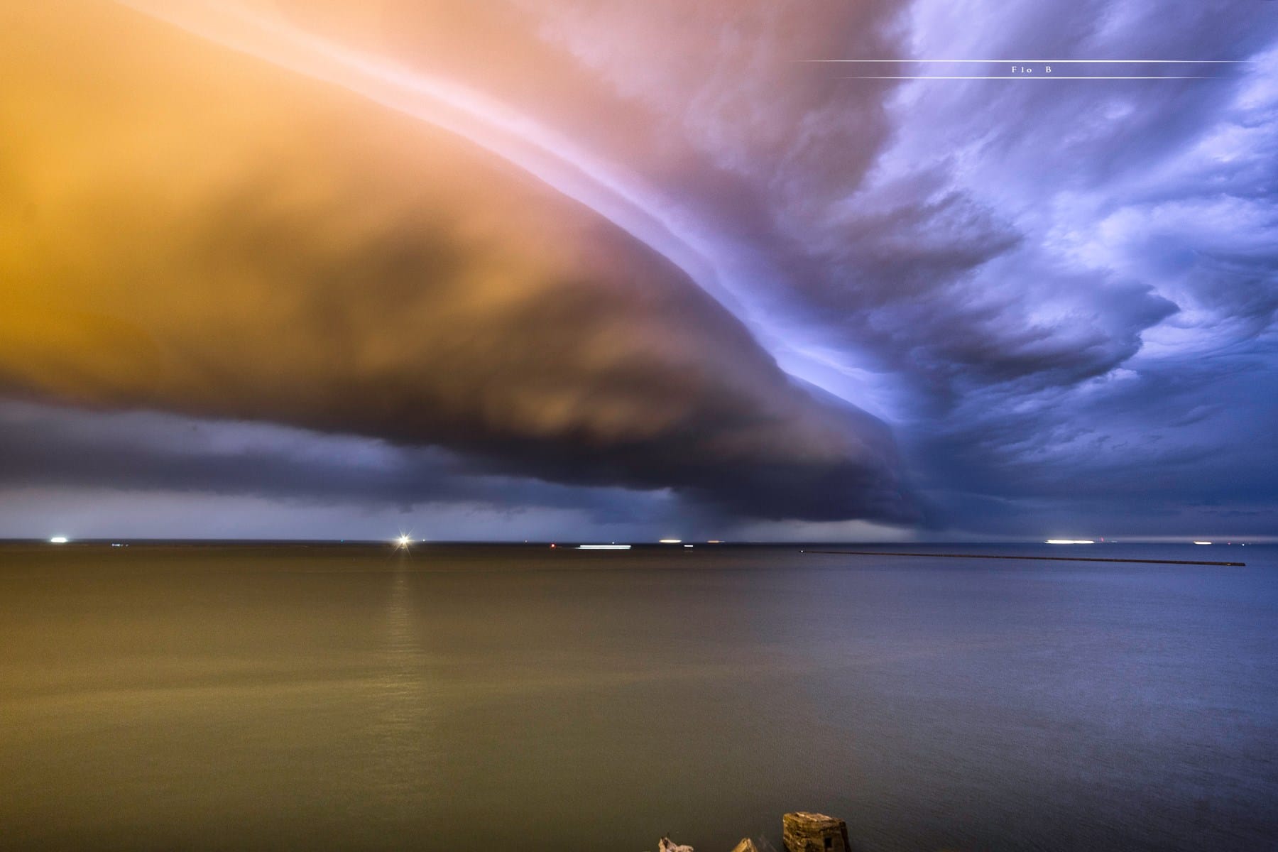 Multicellulaire u large et venant sur la ville de Boulogne-sur-Mer avec arcus multicouches. - 29/05/2017 03:00 - Flo BIGD