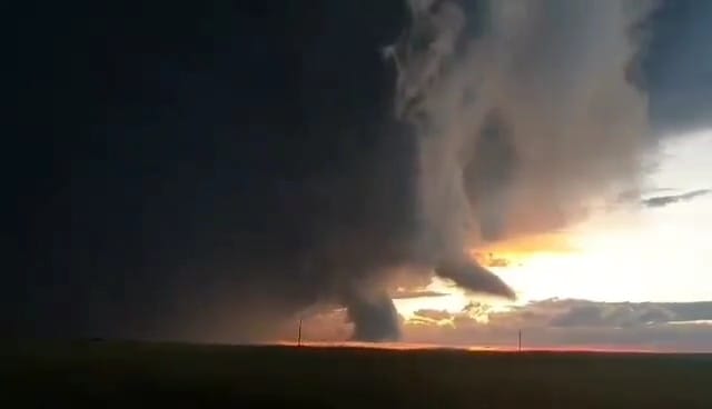 Arcus dans le Vexin Normand 3 - 12/06/2020 22:10 - Romain Simonin