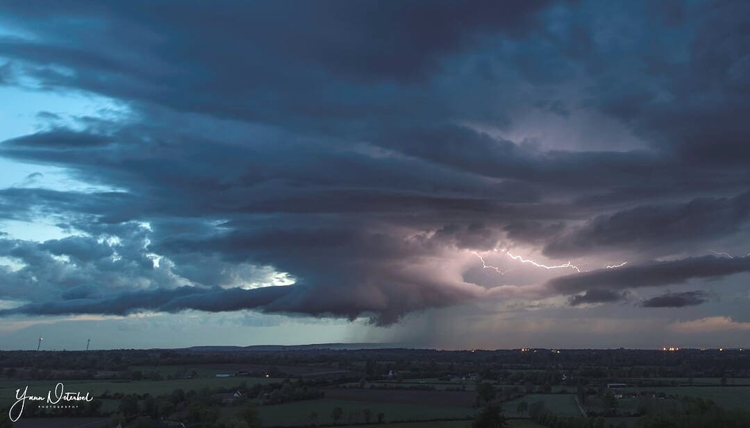 Orages dans l'orne entre alencon et sees - 17/04/2020 21:00 - Yann Noterbel