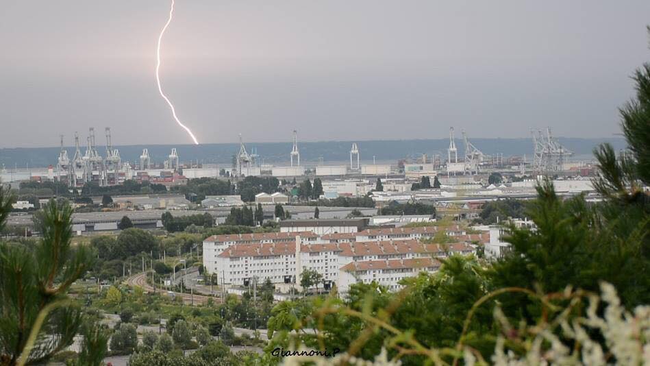 Impact de foudre au large du Havre - 27/07/2018 00:00 - Paul Giannoni