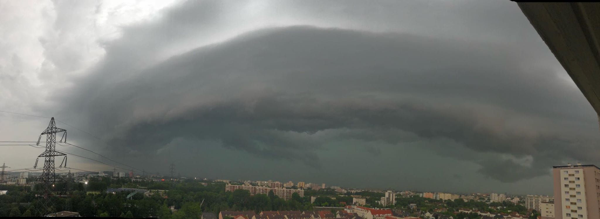 magnifique arcus sur la banlieue parisienne 92 - 28/05/2018 20:00 - Kévin Ats