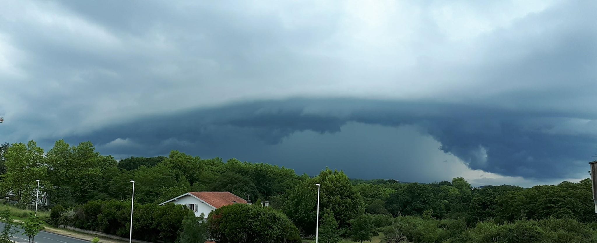 Orage qui approche de Bayonne (Pays Basque) - 03/06/2018 14:00 - Haritz Garate