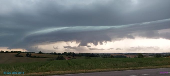 Supercellule vue de Moncaut sud-ouest d'Agen - 03/06/2022 19:00 - Philippe BUISSET