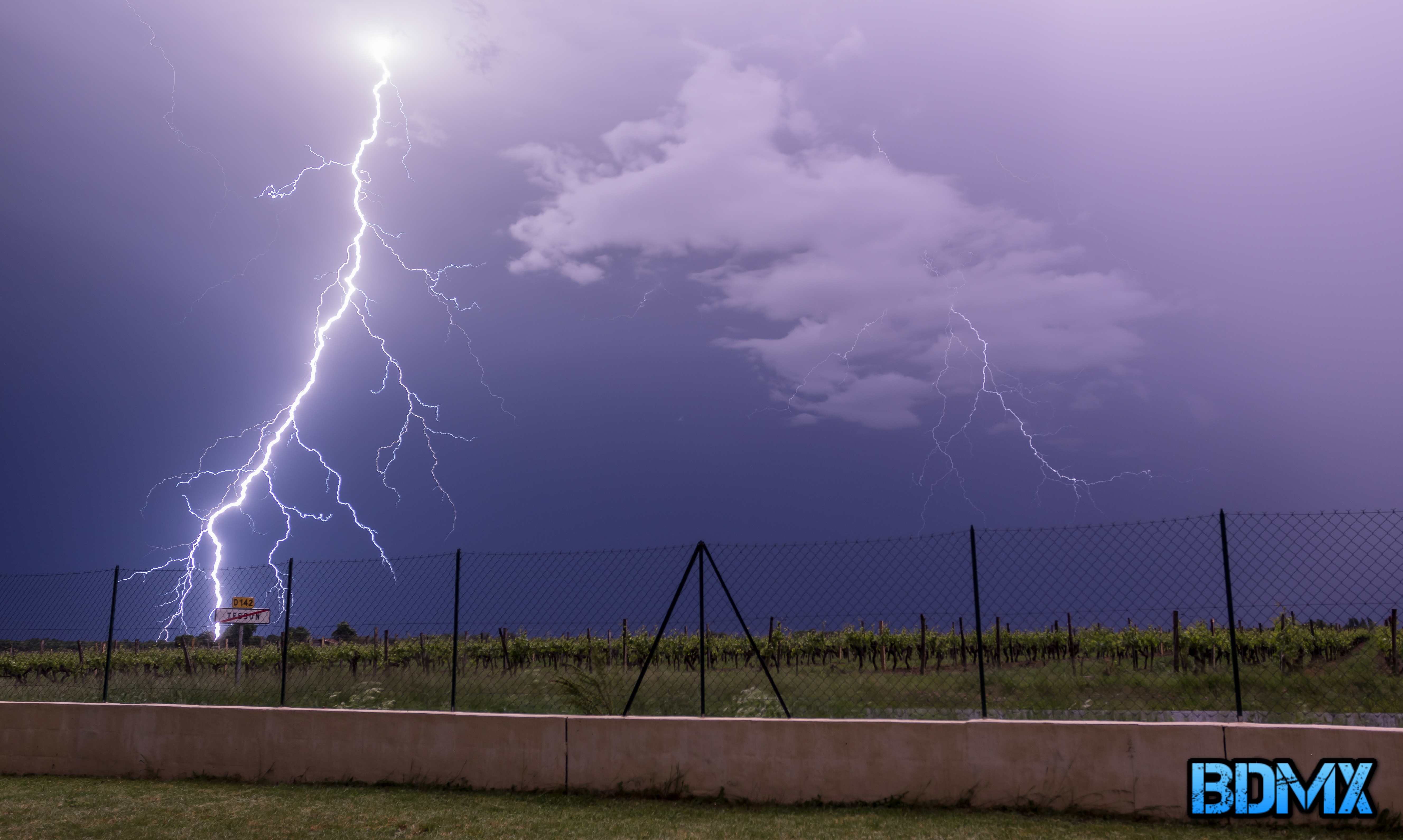 Orage TESSON (17) - 04/05/2020 23:46 - Benjamin DEFOSSE