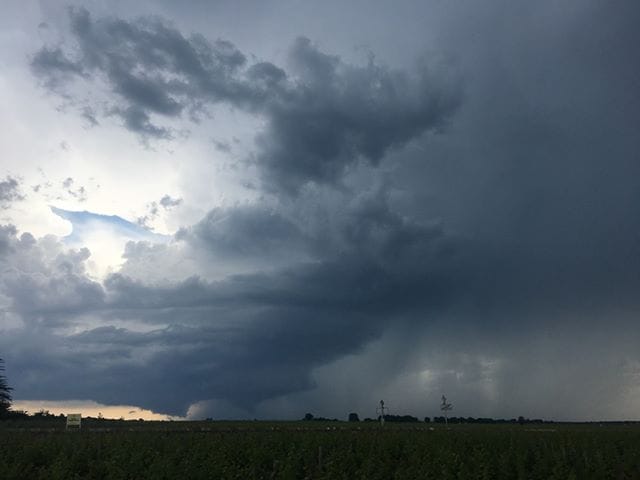 Photo de la supercellule du médoc aujourd'hui - 09/05/2020 18:00 - Nicolas Bn