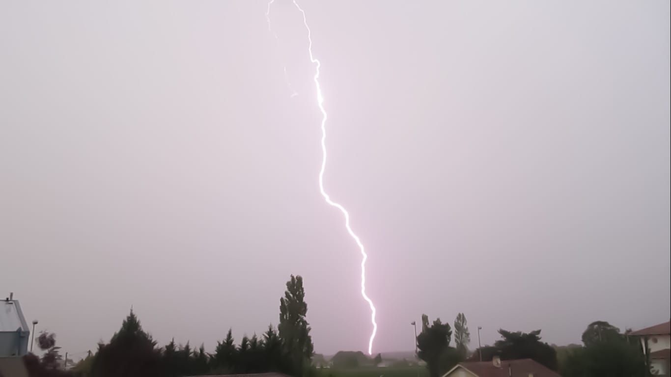 Orage près de Bordeaux - 14/10/2019 16:20 - Weather 33 Falcøn