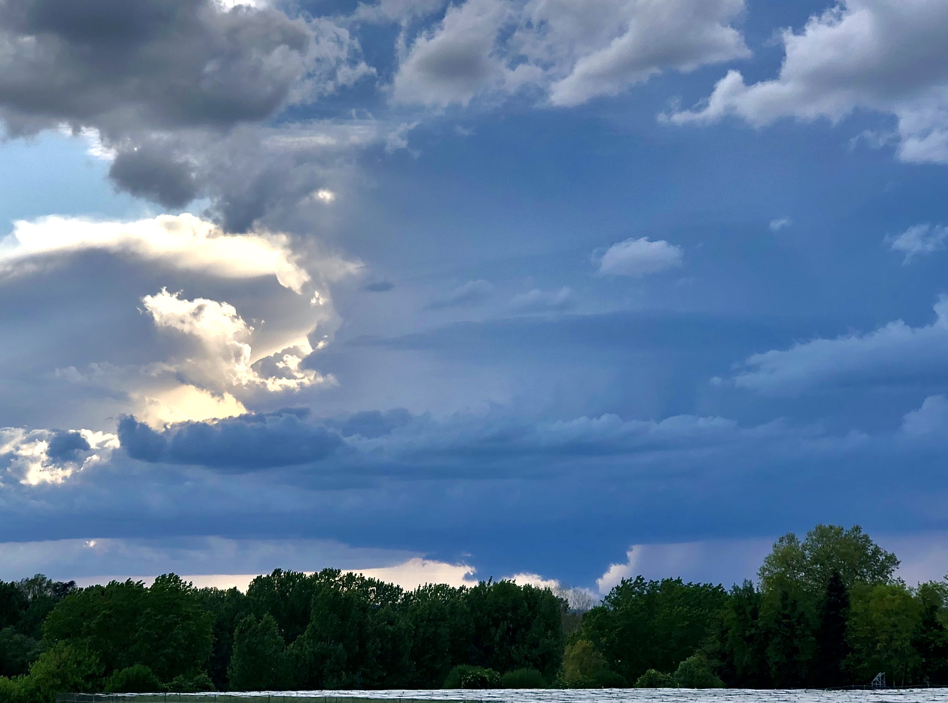 Orage supercellulaire en Bergeracois - 17/04/2020 19:09 - Baptiste Houel