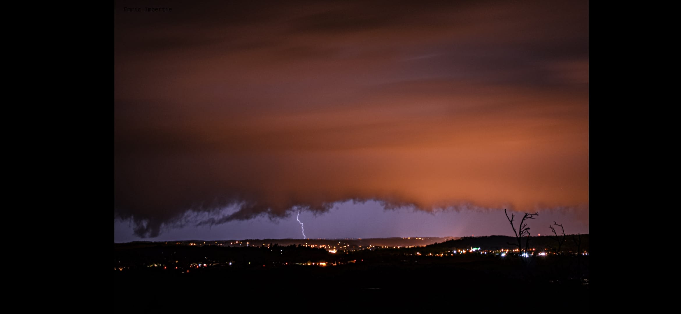 Arcus en fin de soirée - 17/04/2020 23:40 - Emric Imbertie