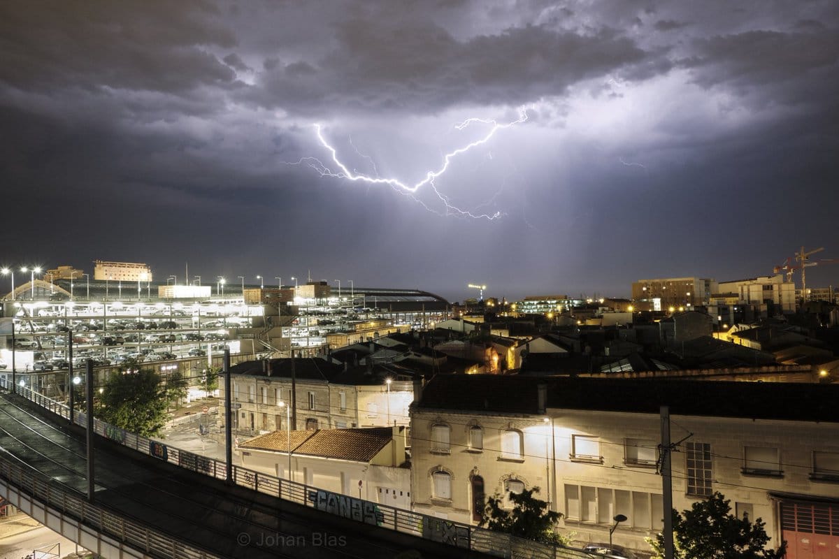 Orage sur Bordeaux - 18/06/2019 23:00 -  @johh_b