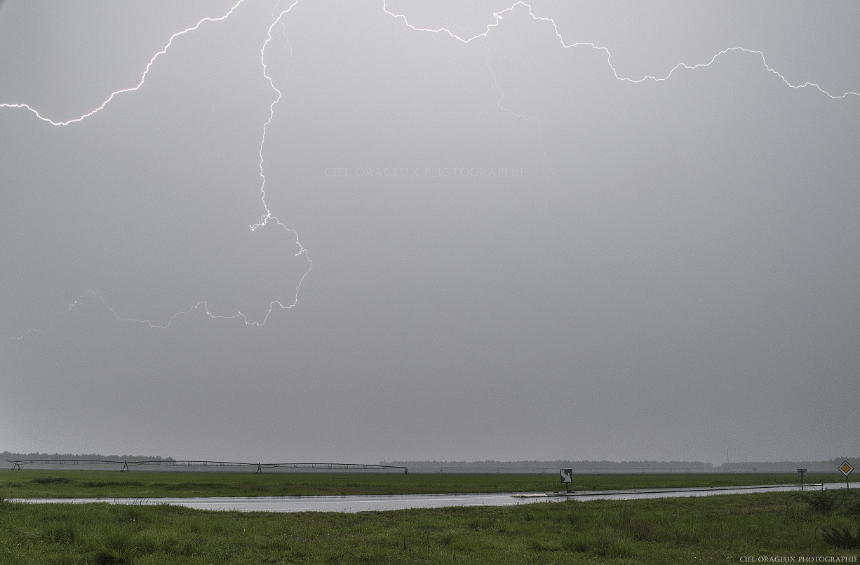 Internuageux sous un orage à Saint-Médard-en-Jalles (33) - 23/04/2019 19:31 - Mickael Cumulus