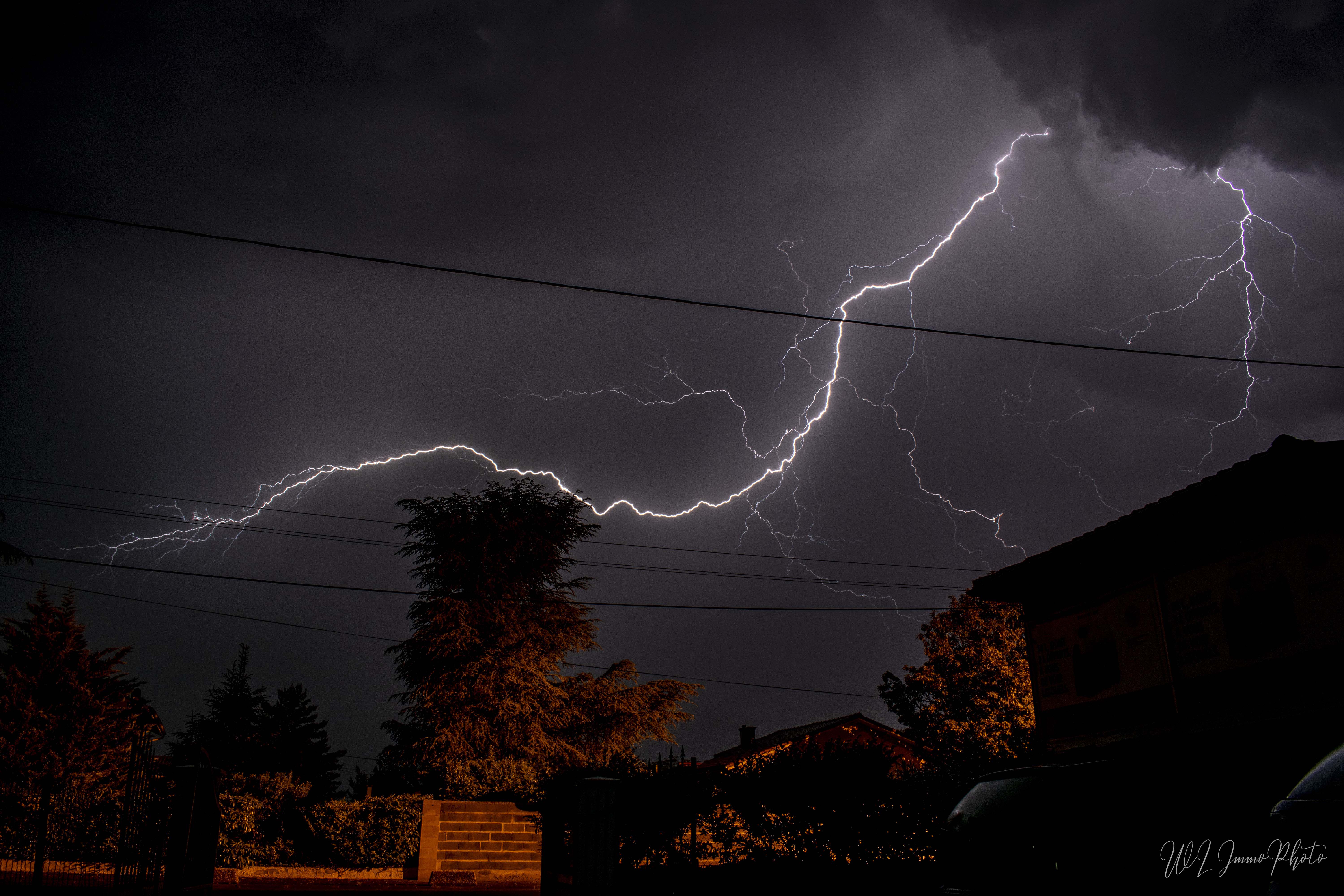 Orage à Hagetmau dans la nuit de samedi à dimanche - 26/05/2018 01:55 - William Lacaule