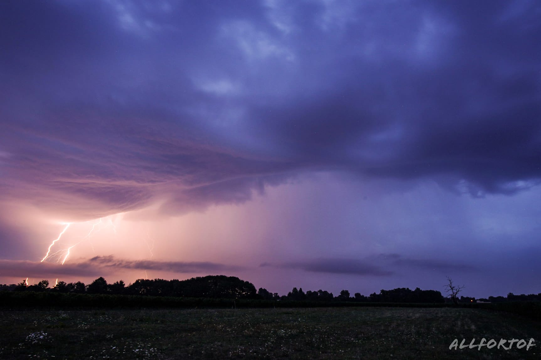 orage matinal sur l'ouest de Bordeaux - 27/08/2019 06:45 - tof Allfortof