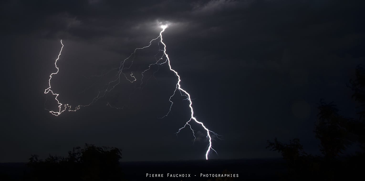 Impact photographié depuis Mugron (40) - 30/06/2018 23:00 - Pierre FAUCHOIX