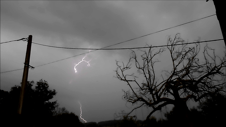 Hier soir sur Aillas en Gironde. - 30/05/2018 20:34 -  