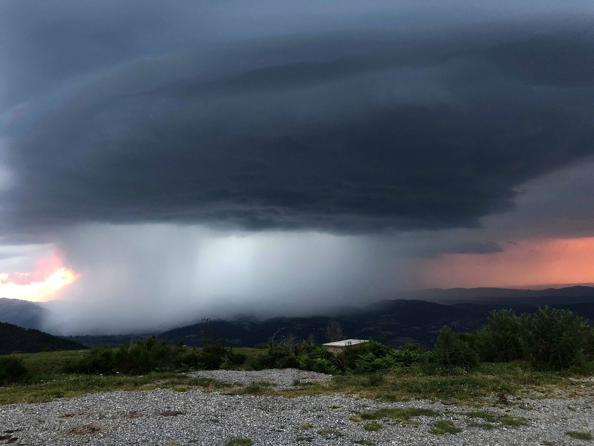 Cellule orageuse sur le secteur de Foix dans l’Ariège - 03/07/2018 20:00 - Jonathan Havet