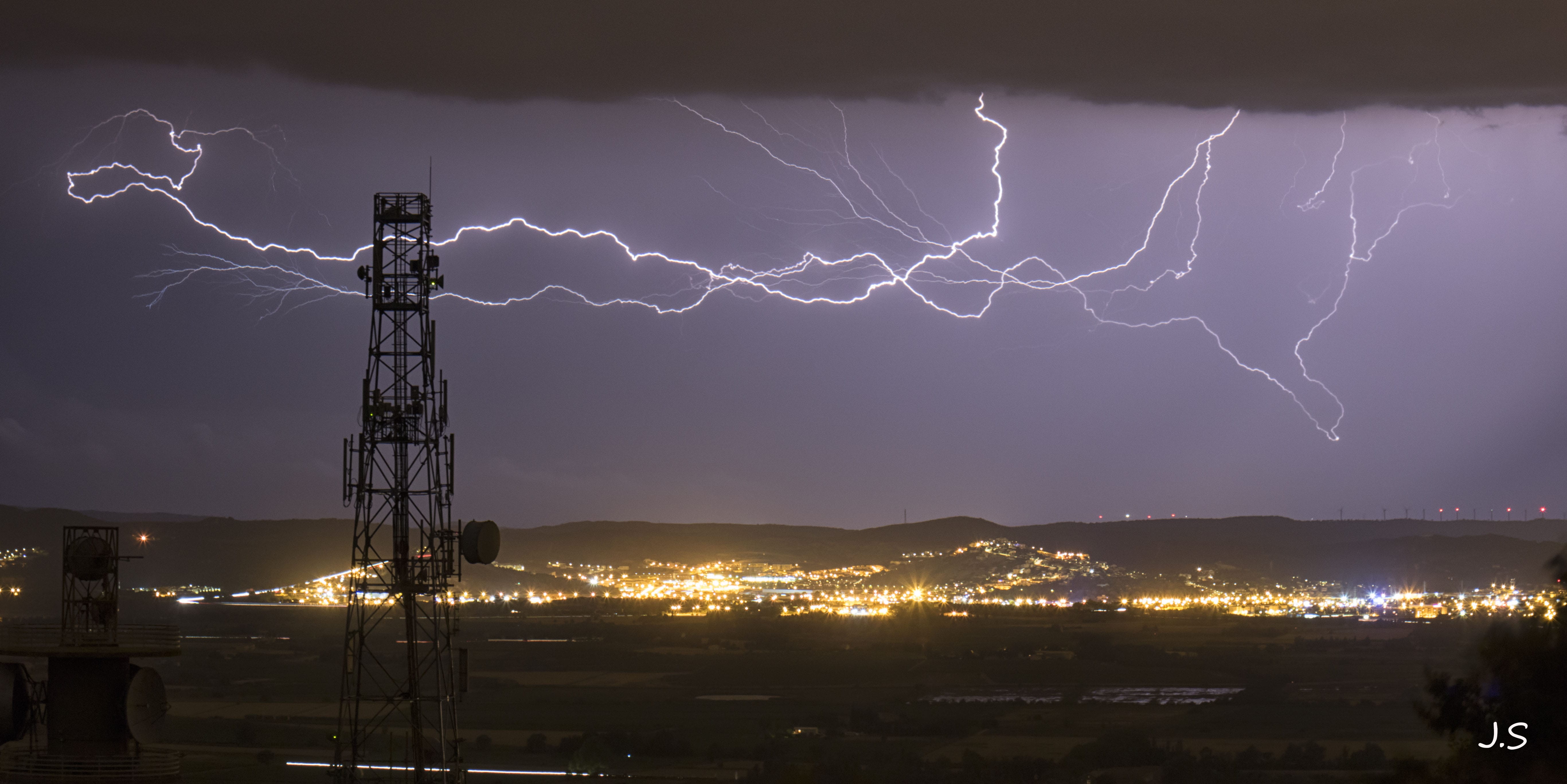 Depuis le Massif de La Clape (aude) - 20/07/2018 23:41 - JEREMY SENTENAC