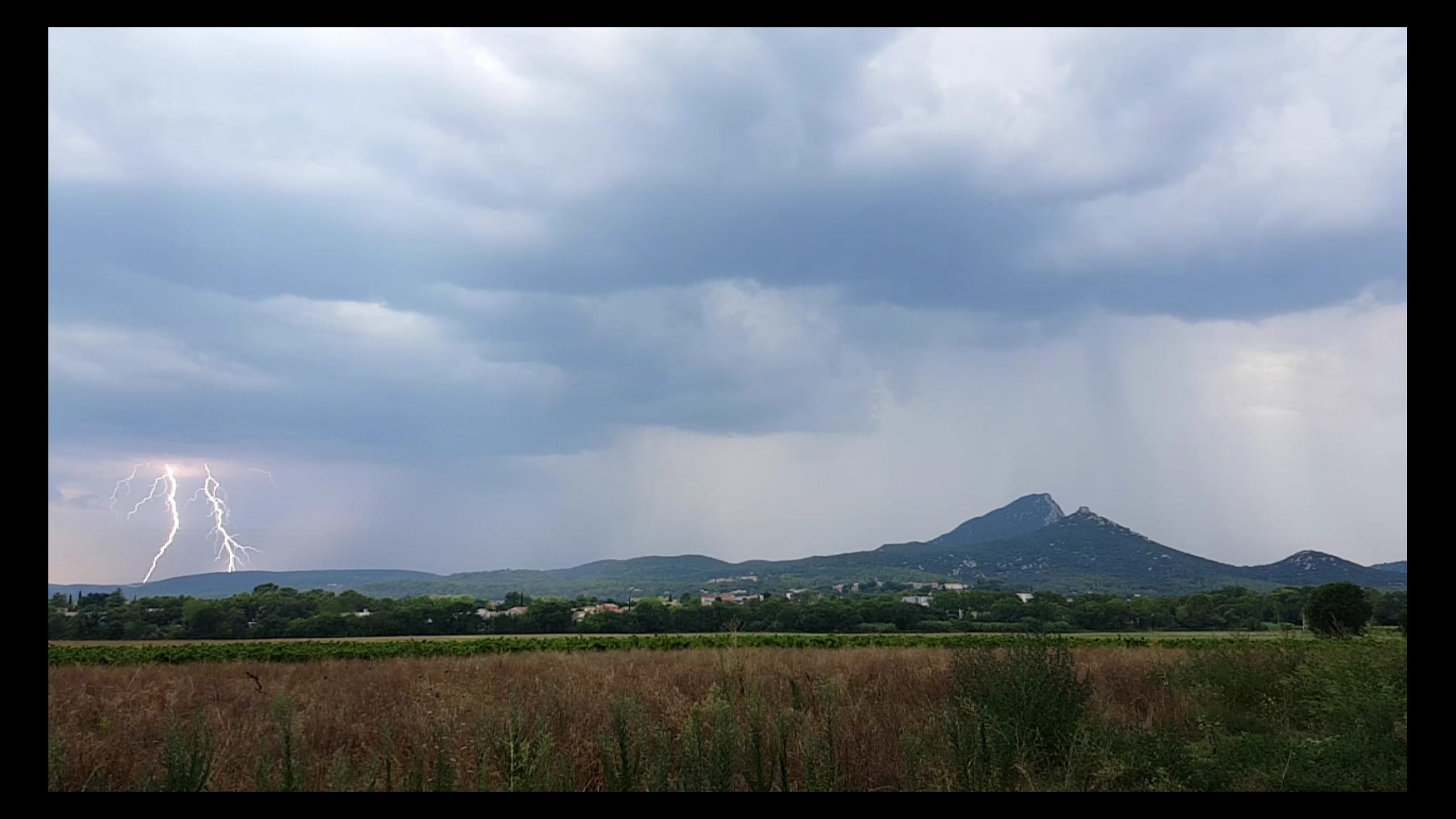 Orages en approche sur Saint Mathieu de Tréviers - 22/08/2018 15:41 - Pierre Gamaury