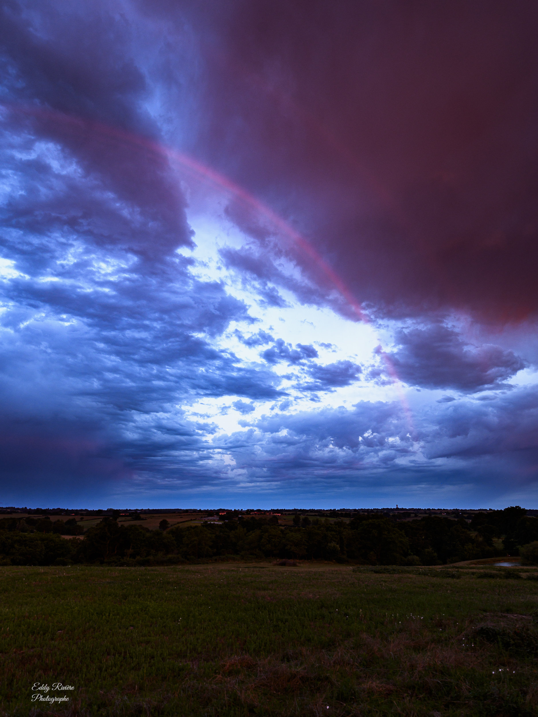 Arc-en-ciel rose au levant - 10/08/2023 06:50 - Eddy Rivière