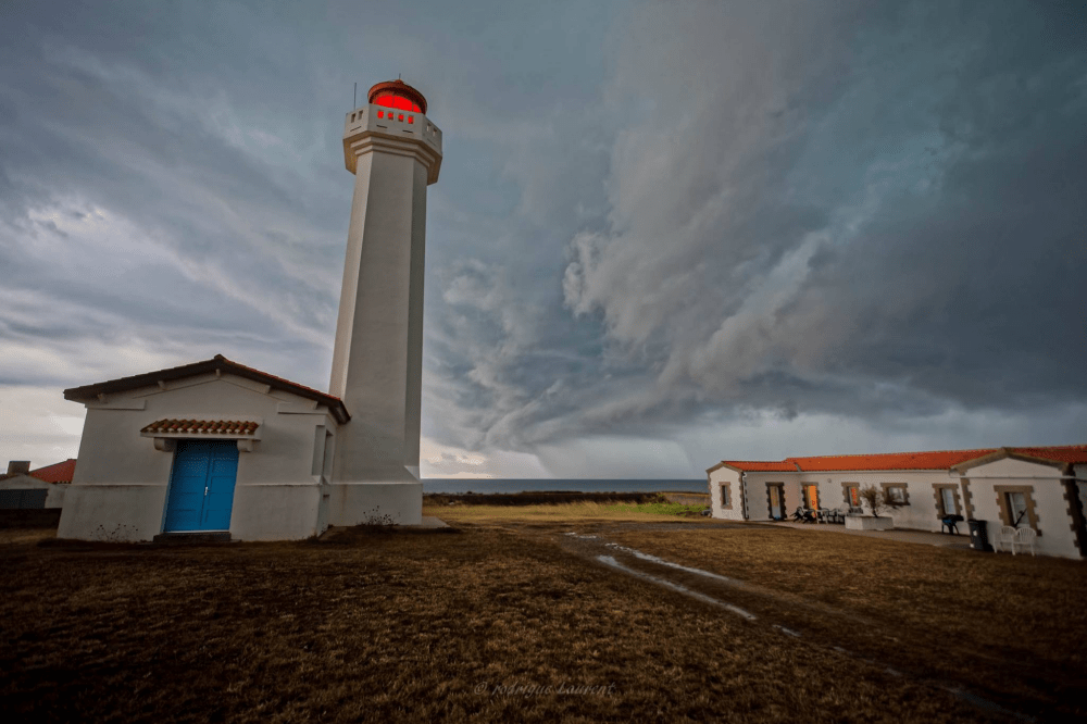 Passage d'un violent orage sur l'île d'Yeu. - 13/09/2016 20:00 - Rodrigue LAURENT