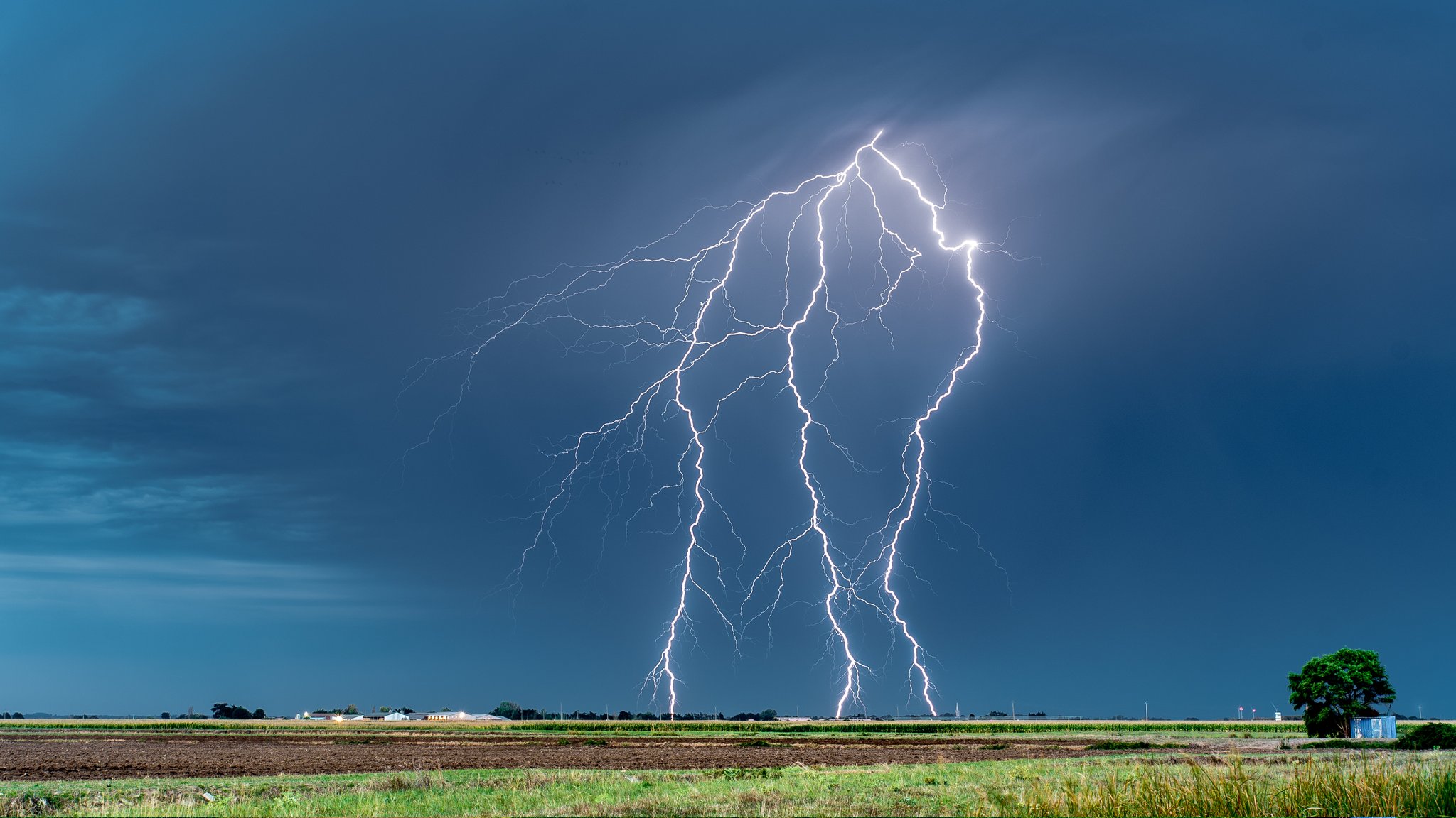 Orage électrique tôt ce matin en Vendée . - 24/08/2023 04:00 - RUSSO Chris