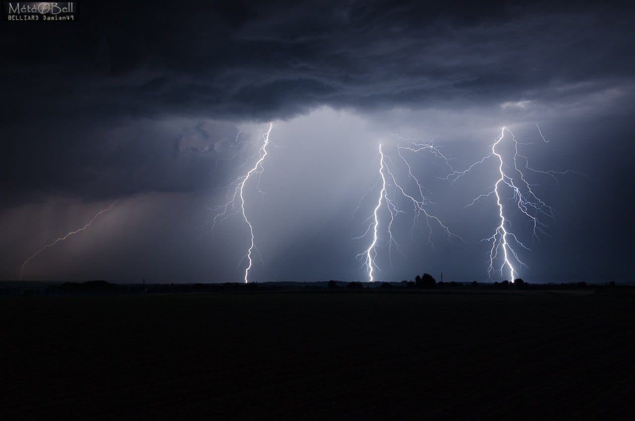 Orage en Vendée dans la nuit du 26 au 27 mai. - 27/05/2017 02:00 - Damien BELLIARD