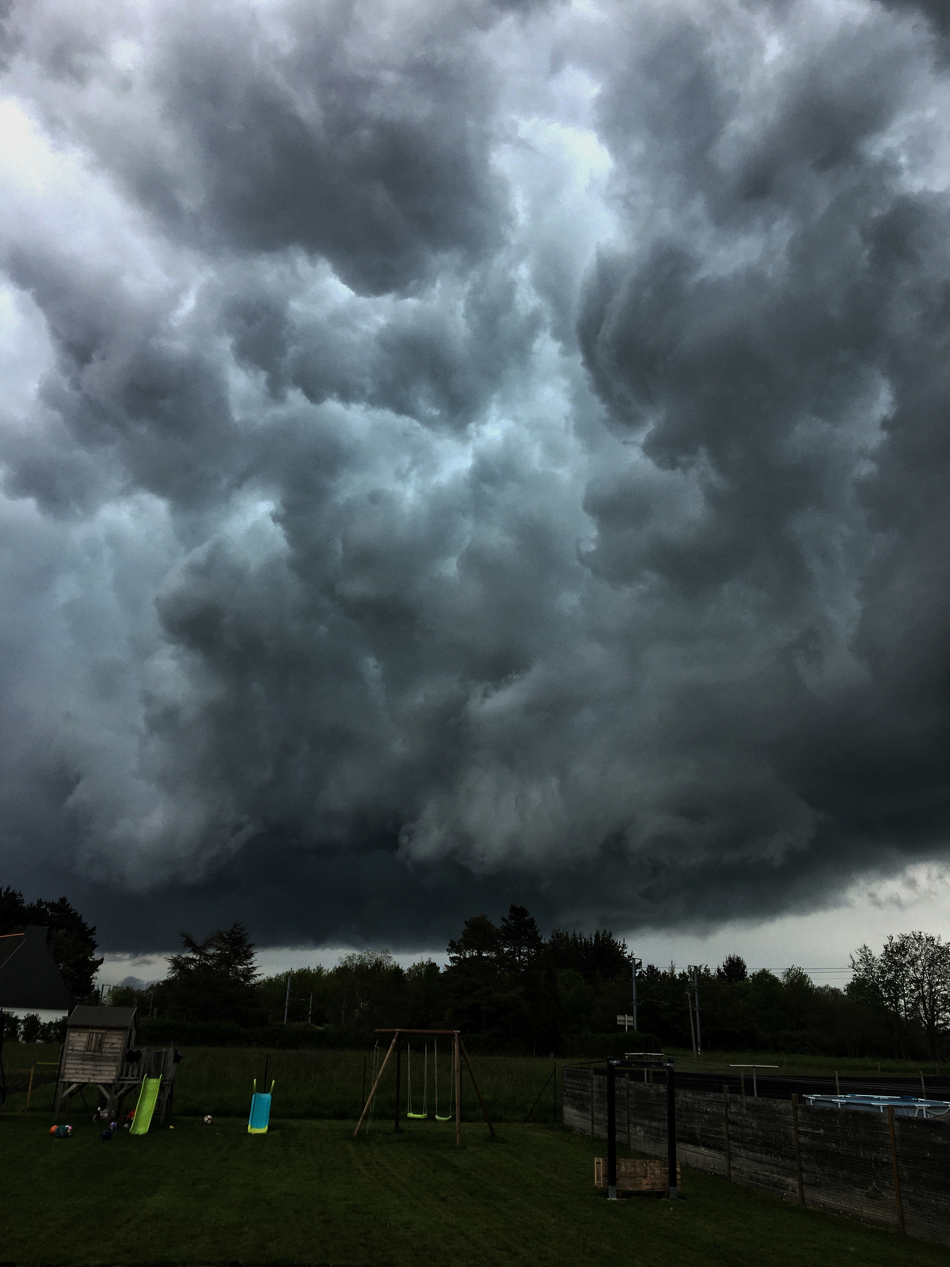 Nuage d’orage - 30/04/2023 18:02 - Mathis Galvaing