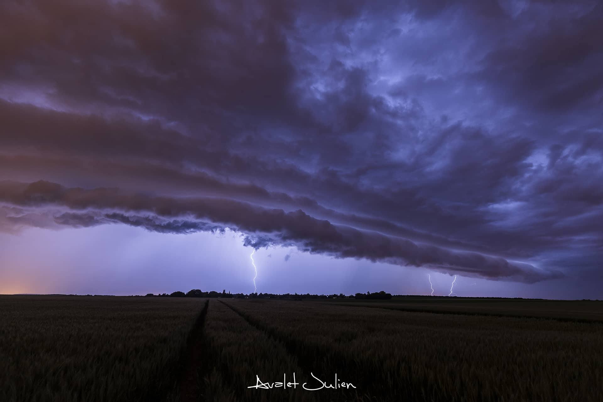 Arcus multicouches dans l'Oise. - 09/06/2017 03:00 - Julien AVALET