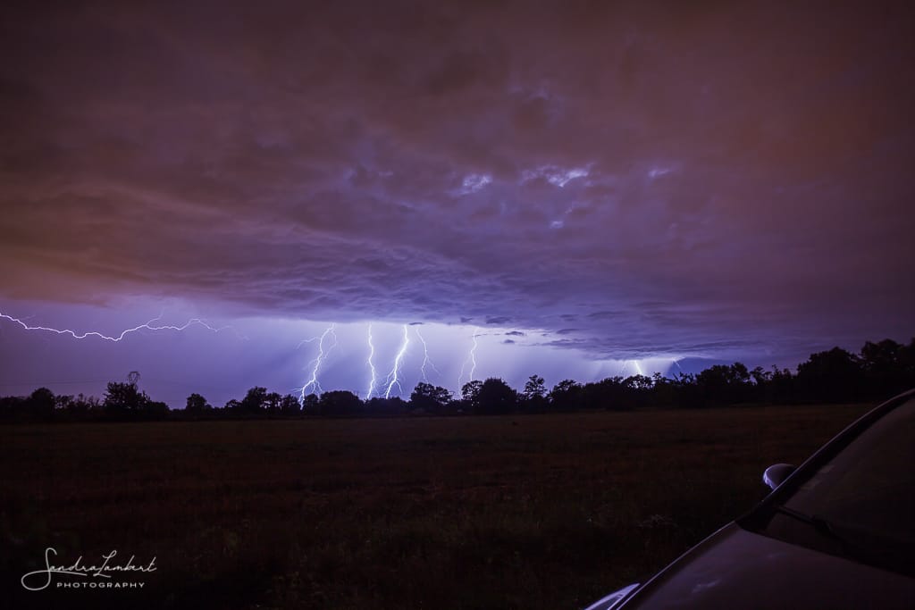 Pose longue sur les orages durant la nuit du 12 au 13 Août 2018 - quel spectacle ! Il pleuvait des éclairs, grandiose ! - 13/08/2018 04:00 - Sandra LAMBERT