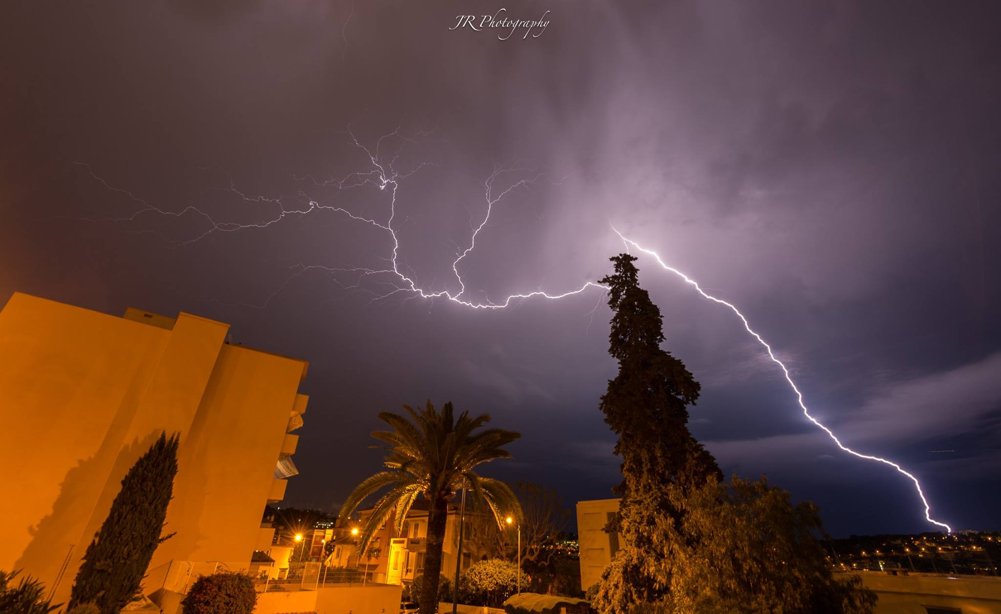 Orages du 15 Mai a Ville de Villefranche-sur-Mer - 15/05/2018 23:00 - JR Photography