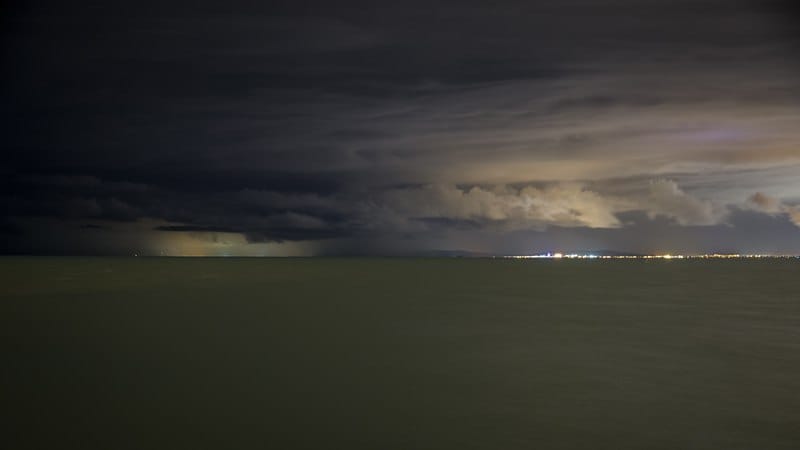 Orage vu depuis Port-Saint-Louis-du-Rhône (13). - 17/03/2018 01:00 - Sébastien GALTIER