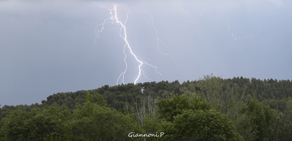 Orage électrique dans le pays Aixois aujourd'hui - 20/05/2018 18:00 - Paul Giannoni