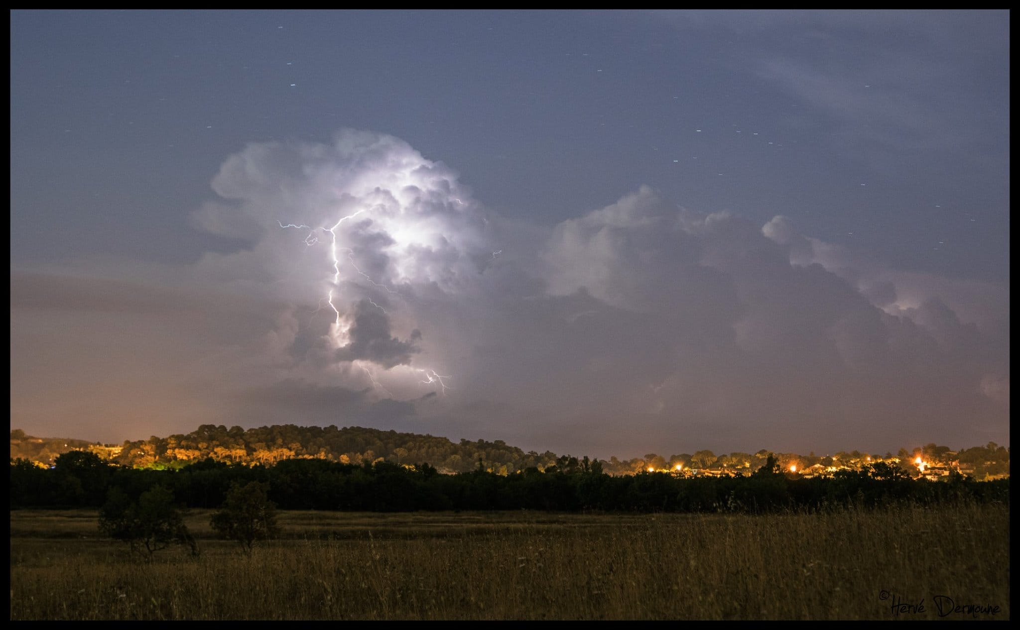 Orages en mer vu du Plan de La Garde - 24/07/2016 02:41 - Hervé Dermoune