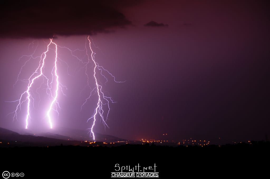 Quadruple impact entre Beaujolais et Mâconnais et ce 1er août 2017 au soir. - 01/08/2017 23:02 -  Spiwit