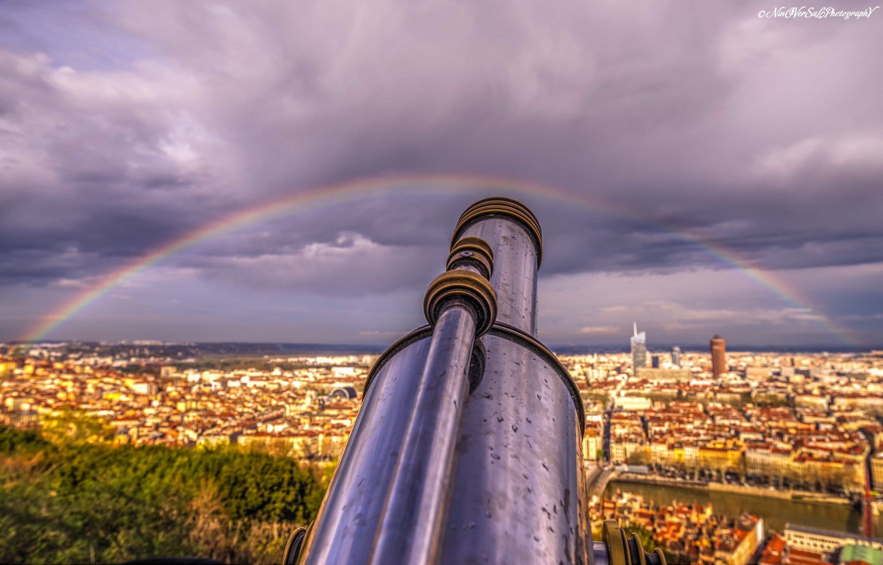 Arc-en-ciel dans le ciel de Lyon. - 04/04/2018 17:00 -  NinOVersal