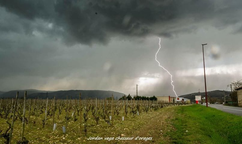 Belle activité électrique pour la saison près de Tain-l'Hermitage - 04/04/2018 15:00 - Jordan Vega